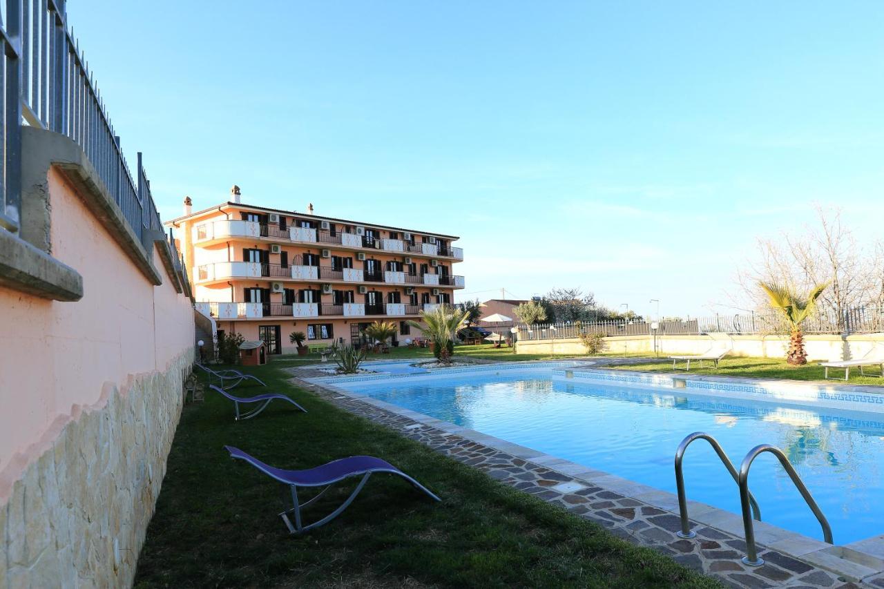 Chimento Resort Корильяно-Калабро Экстерьер фото