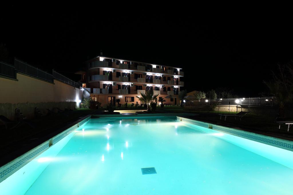 Chimento Resort Корильяно-Калабро Экстерьер фото