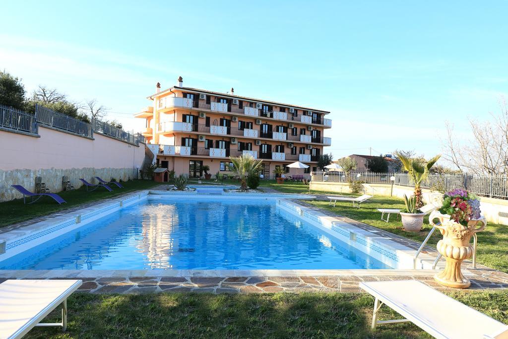 Chimento Resort Корильяно-Калабро Экстерьер фото